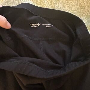 Set of 2 Maternity Leggings - Old Navy Active Black Elevate Leggings